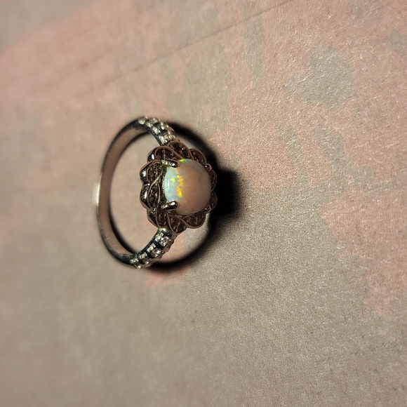 Charmed Aroma Ring - Picture 1 of 2